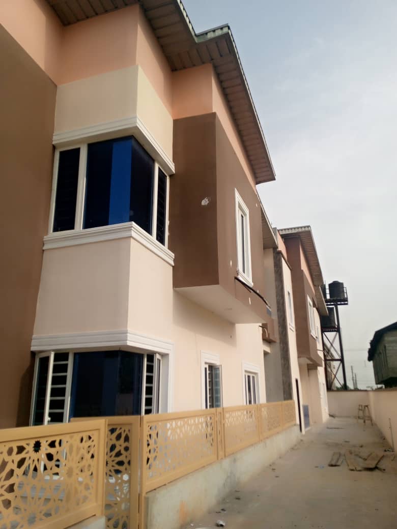 Commercial facade painting project